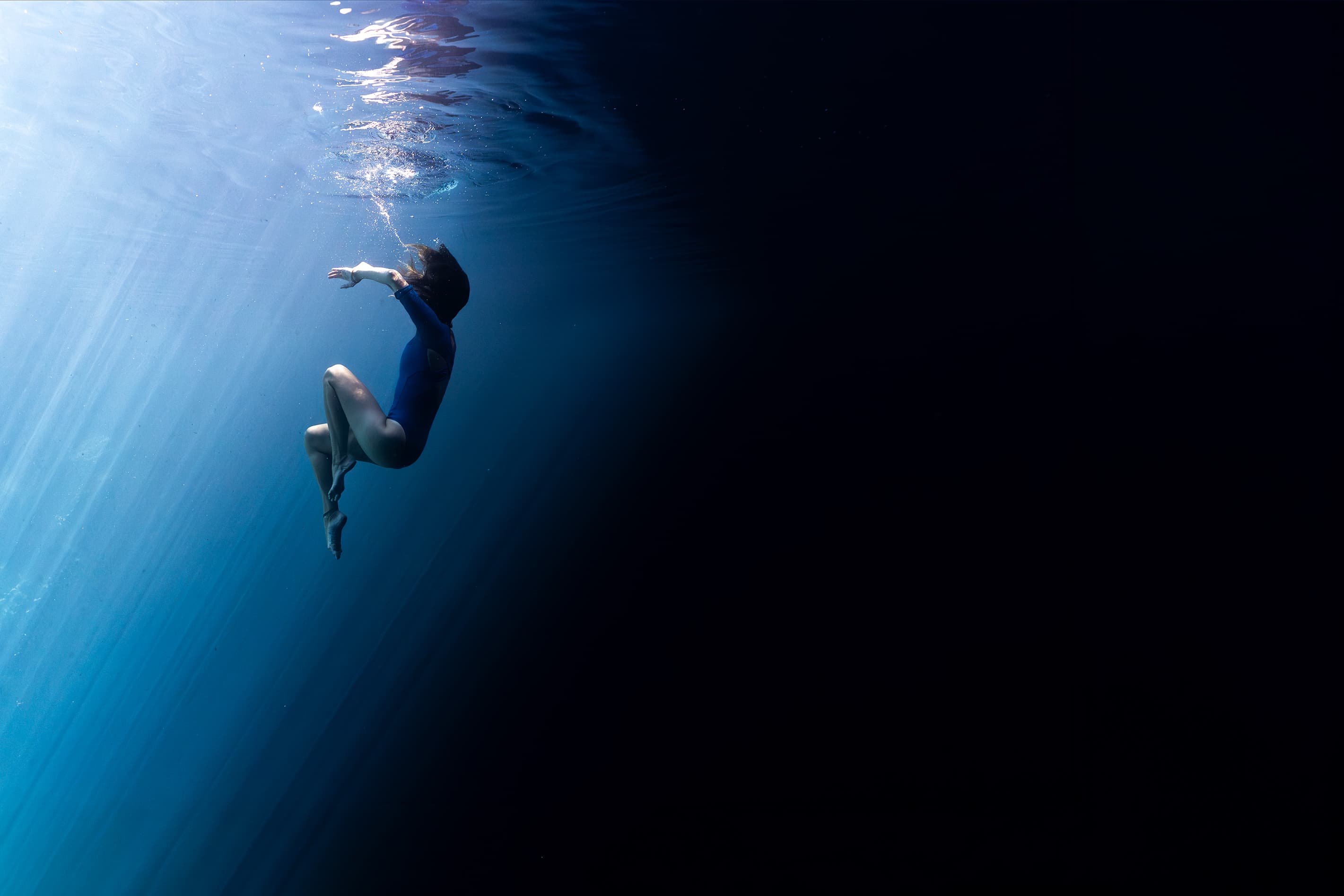 Shapes of Blue — underwater photography Moorea